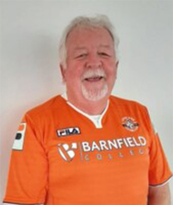 Lifetime Senior Member Noel Ford